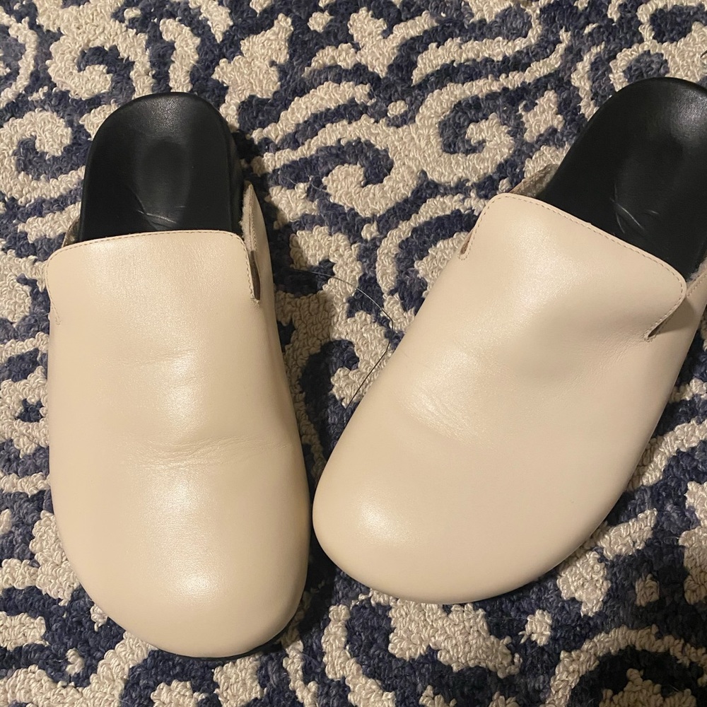 J.Crew Cream Leather Fleece Lined Clogs NWT Size 9